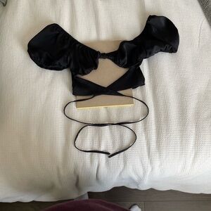 Black Puff Sleeve Crop Top